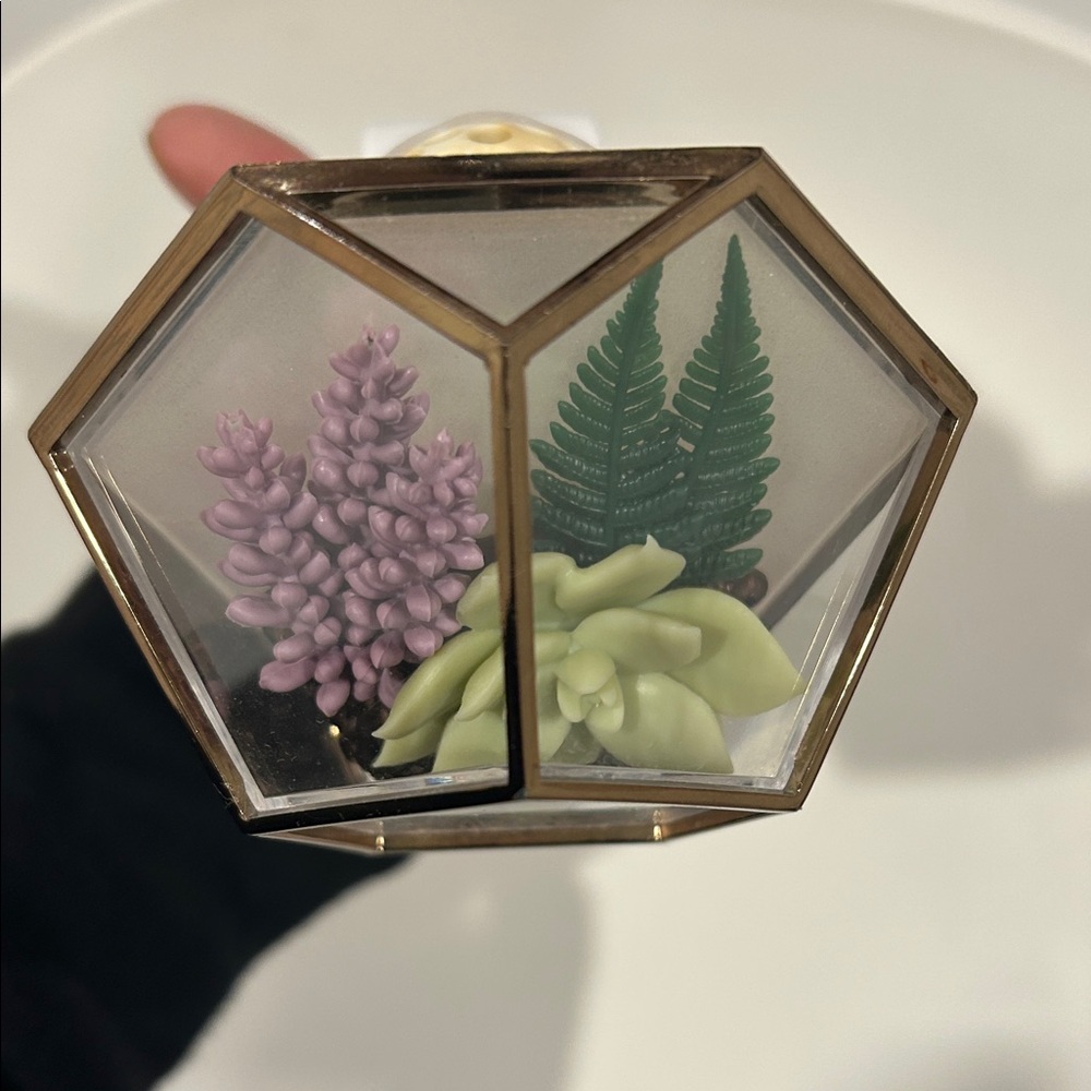 Bath & Body Works Faux Succulent Terrarium Wallflower Plug - Picture 8 of 8